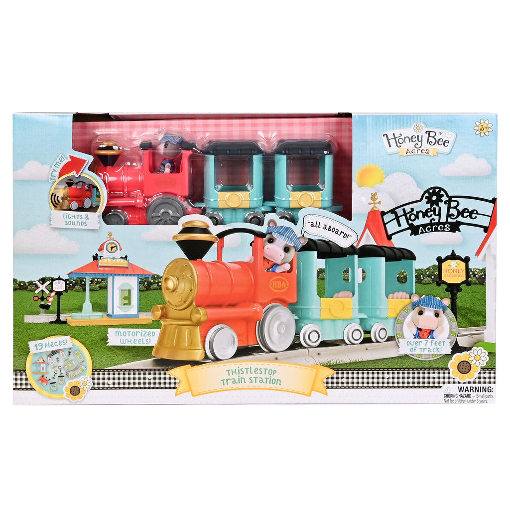 Honey Bee Acres Thistlestop Electric Train Station Set – Motorized Engine, Realistic Lights & Sounds, Poseable Cow Figure, Doll Playsets, 19 Pieces for Ages 3+